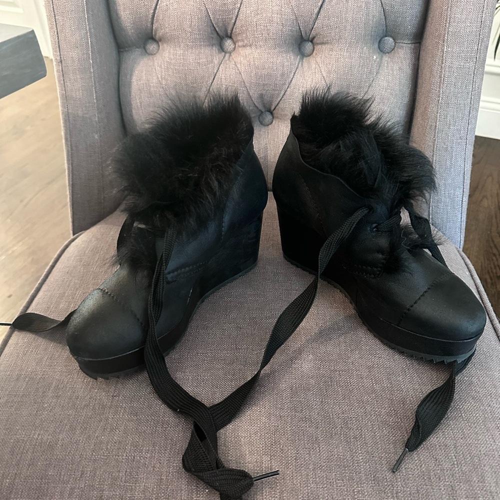 Pedro Garcia fur booties black 38